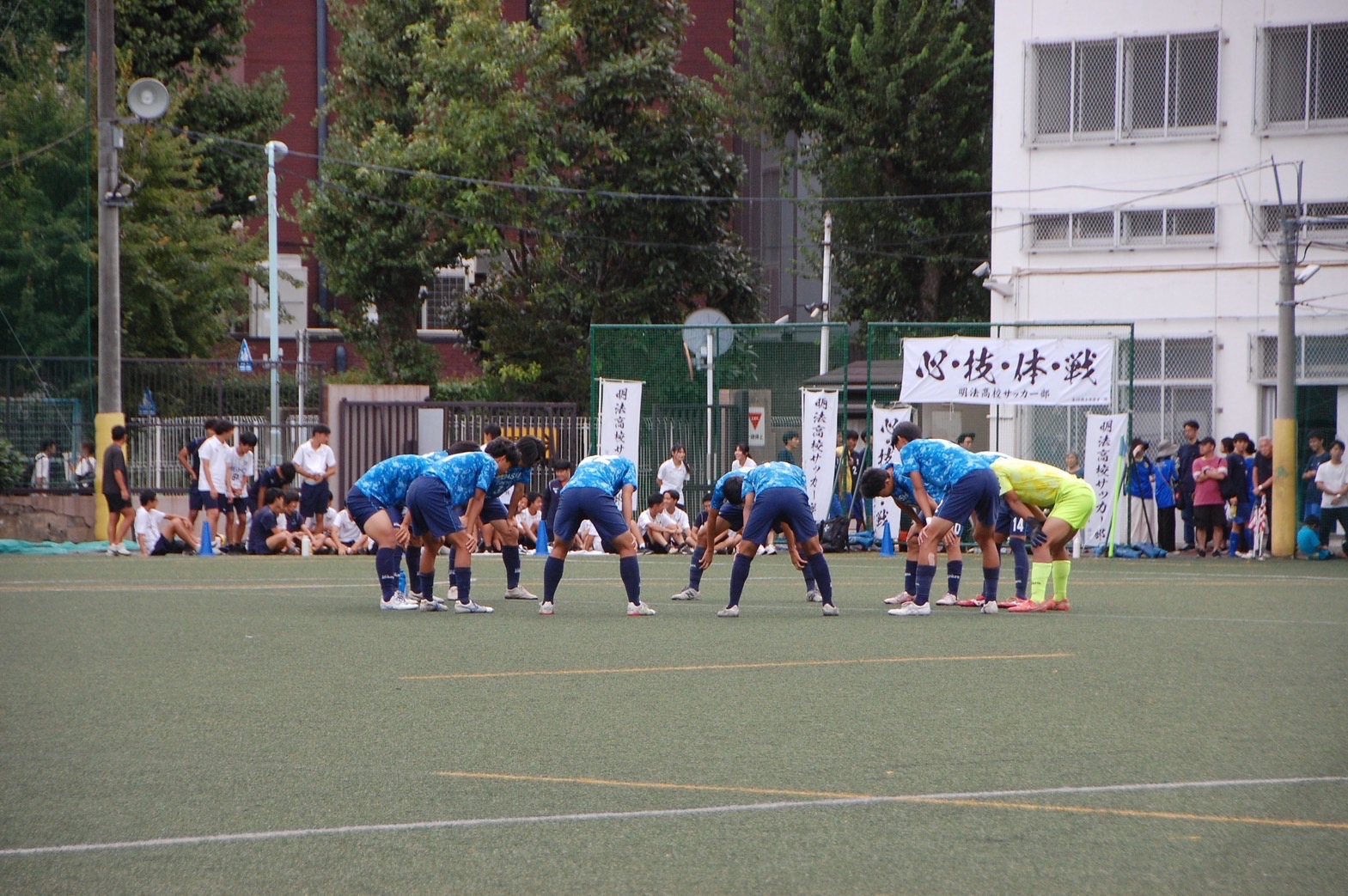 サッカー３
